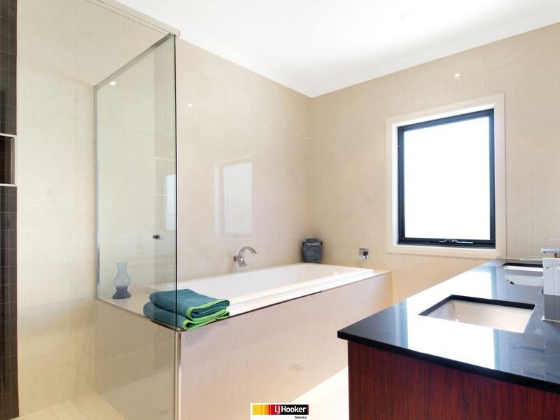 26 Gormanston Crescent, Deakin ACT 2600