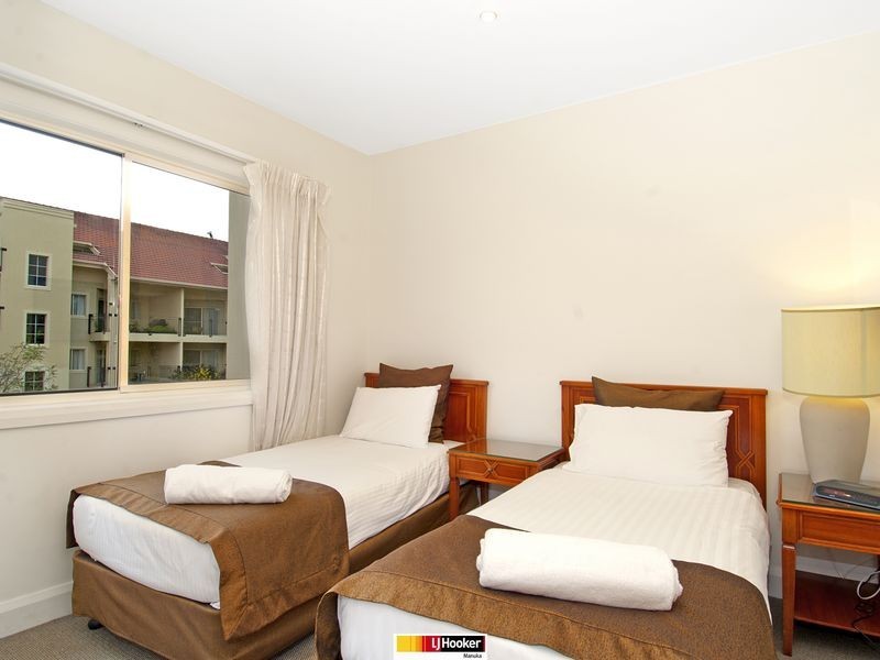 613/10 Dominion Circuit, Forrest ACT 2603