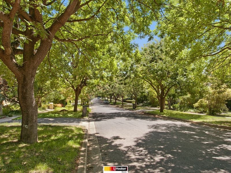 70 Stonehaven Crescent, Deakin ACT 2600