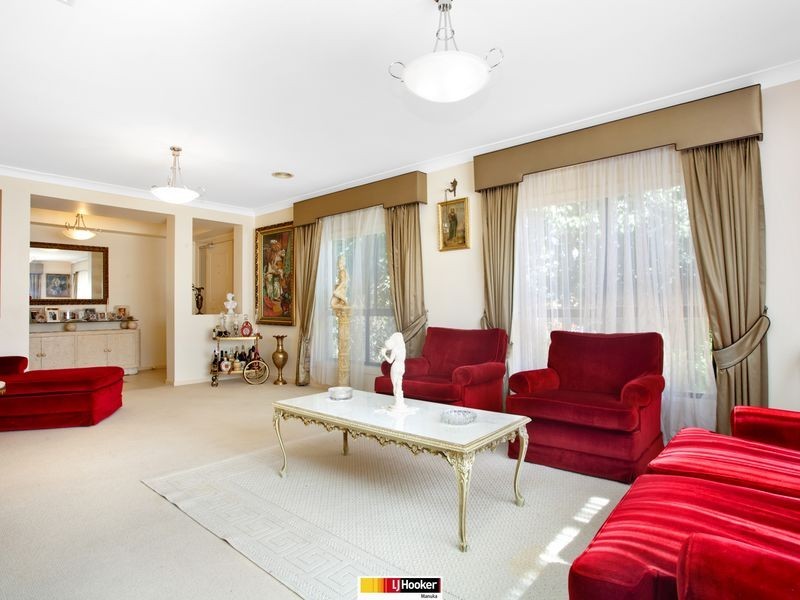 34 Firethorn Place, Jerrabomberra NSW 2619