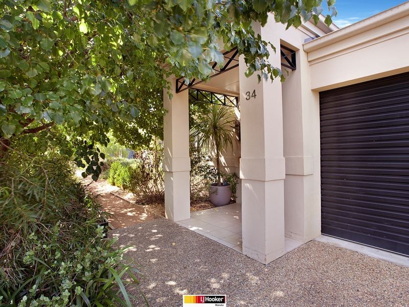 34 Firethorn Place, Jerrabomberra NSW 2619
