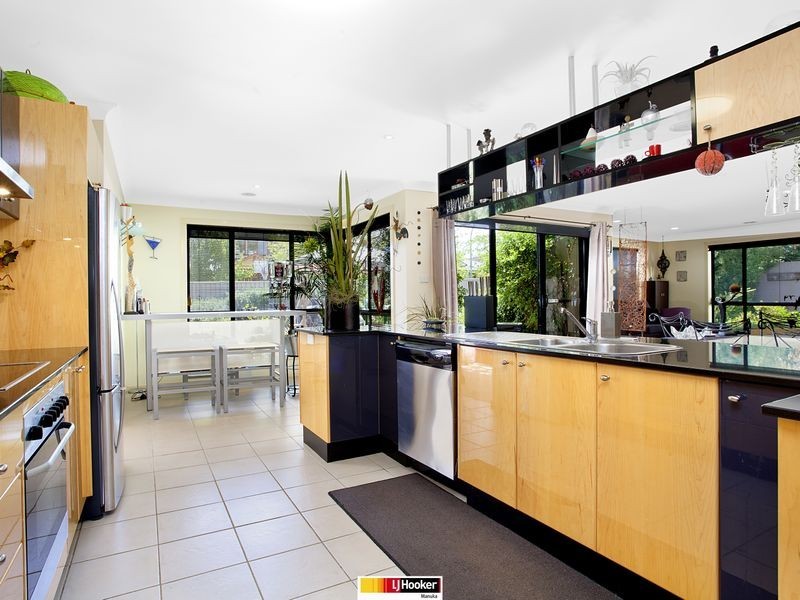 34 Firethorn Place, Jerrabomberra NSW 2619