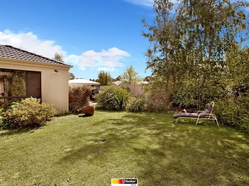 34 Firethorn Place, Jerrabomberra NSW 2619