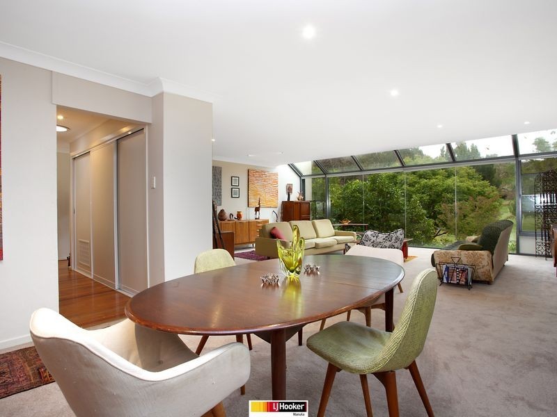 8 Bedford Street, Deakin ACT 2600