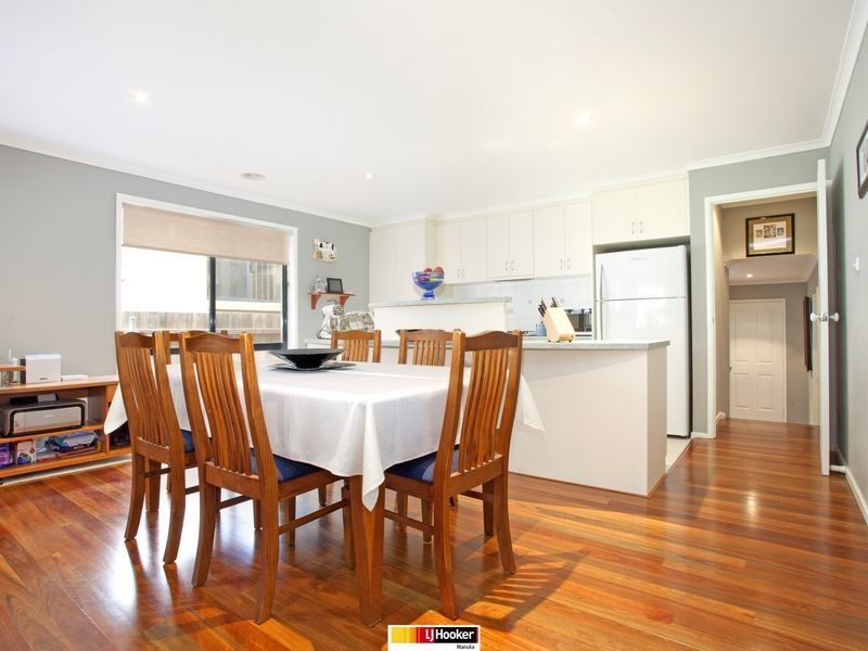 6/136 Halloran Drive, Jerrabomberra NSW 2619