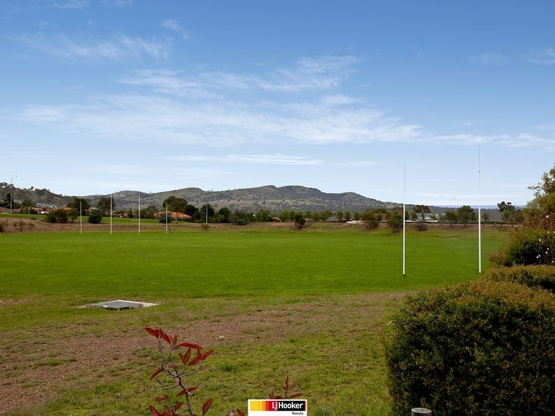 6/136 Halloran Drive, Jerrabomberra NSW 2619