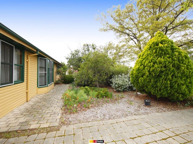 15 Francis Street, Yarralumla ACT 2600