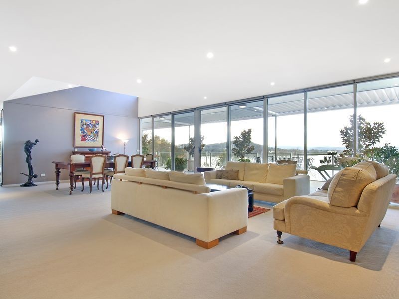 13/9 Bowen Drive, Barton ACT 2600