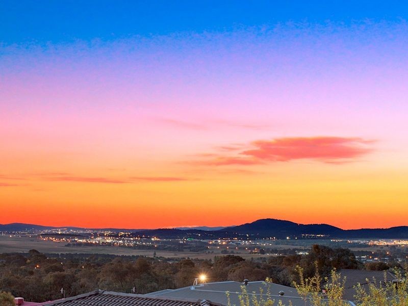 4 Guise Place, Jerrabomberra NSW 2619