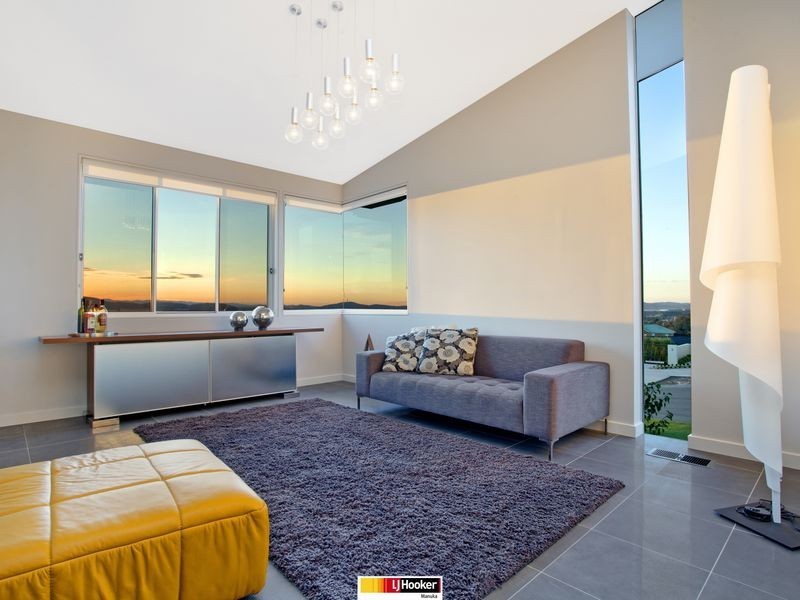 4 Guise Place, Jerrabomberra NSW 2619