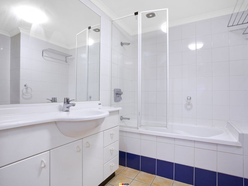 50/18 Captain Cook Crescent, Griffith ACT 2603