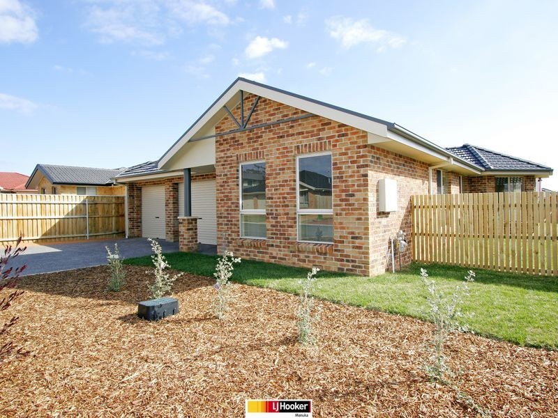 10 Hutchison Circuit, Queanbeyan NSW 2620