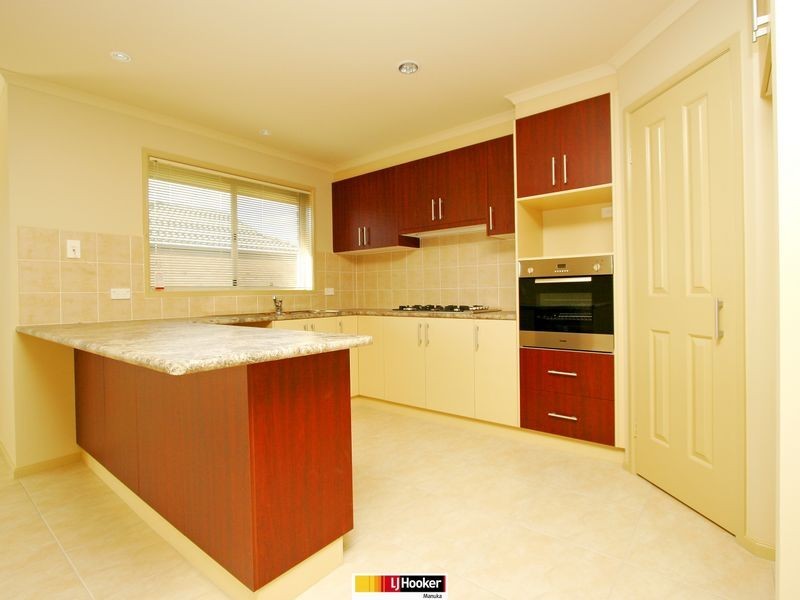 10 Hutchison Circuit, Queanbeyan NSW 2620