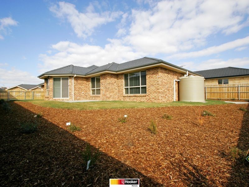 10 Hutchison Circuit, Queanbeyan NSW 2620