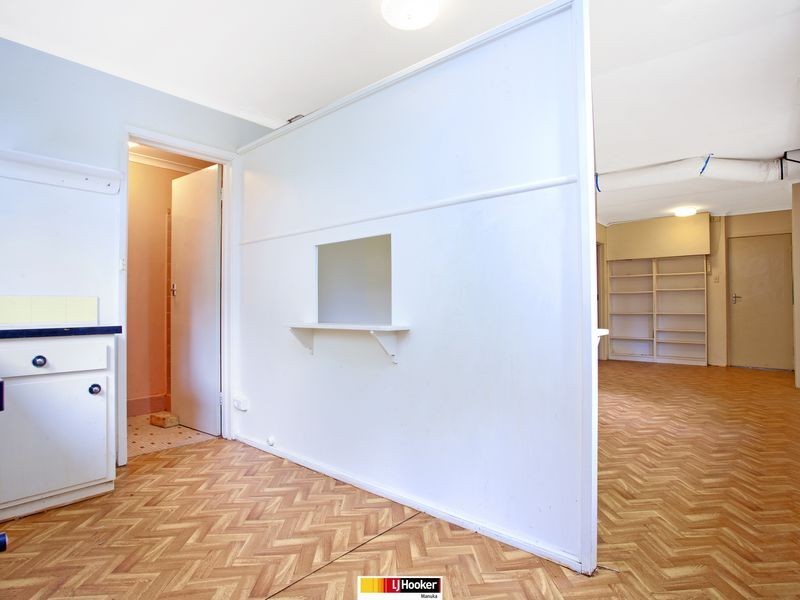 10 Dugan Street, Deakin ACT 2600