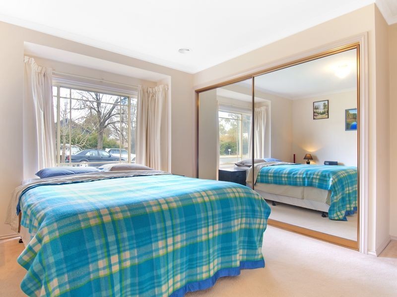 27 Anembo Street, Narrabundah ACT 2604