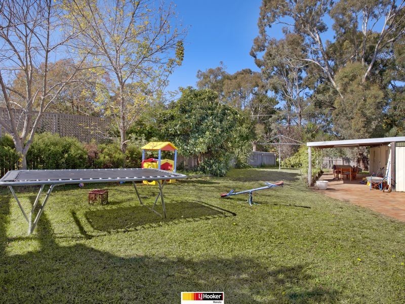 6 Enderby Street, Mawson ACT 2607