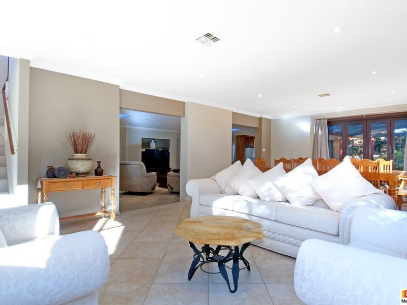 14 Ogden Close, Fadden ACT 2904