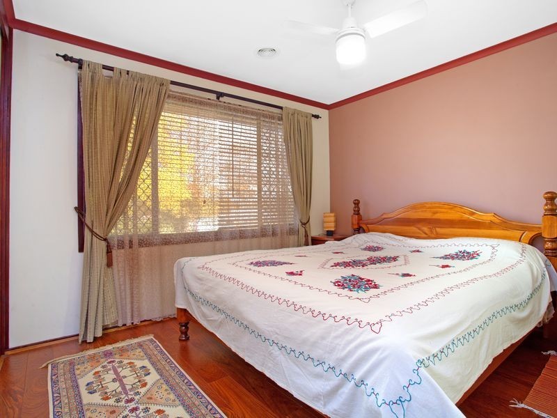 12 Currey Street, Gowrie ACT 2904