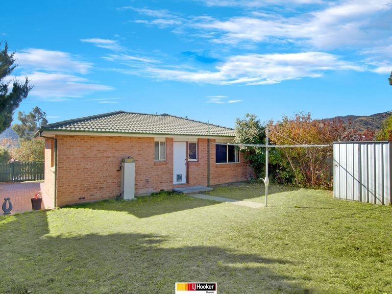 8 Thurgood Court, Gordon ACT 2906