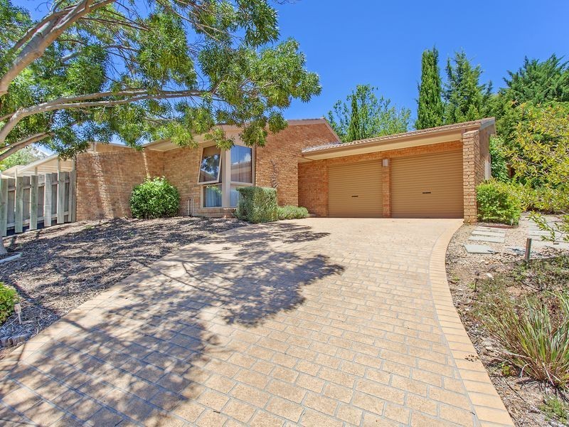 8 Erwin Place, Calwell ACT 2905