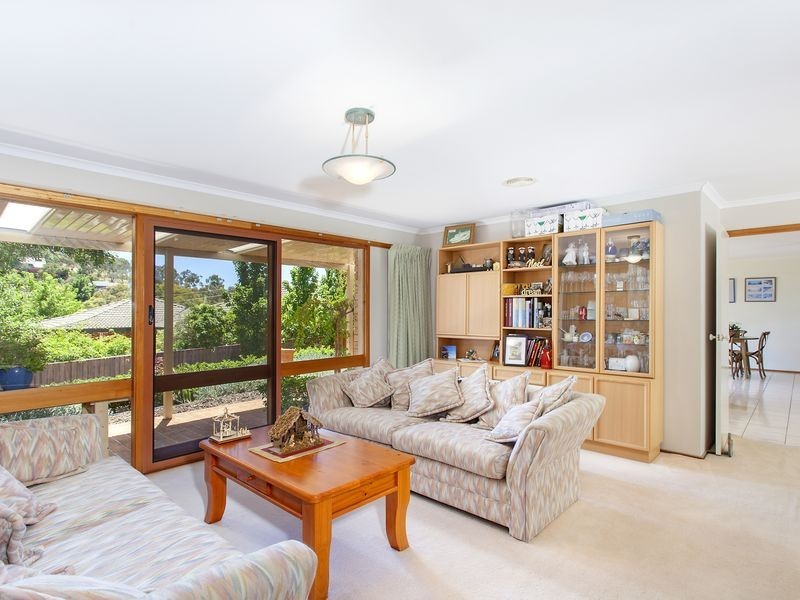 8 Erwin Place, Calwell ACT 2905