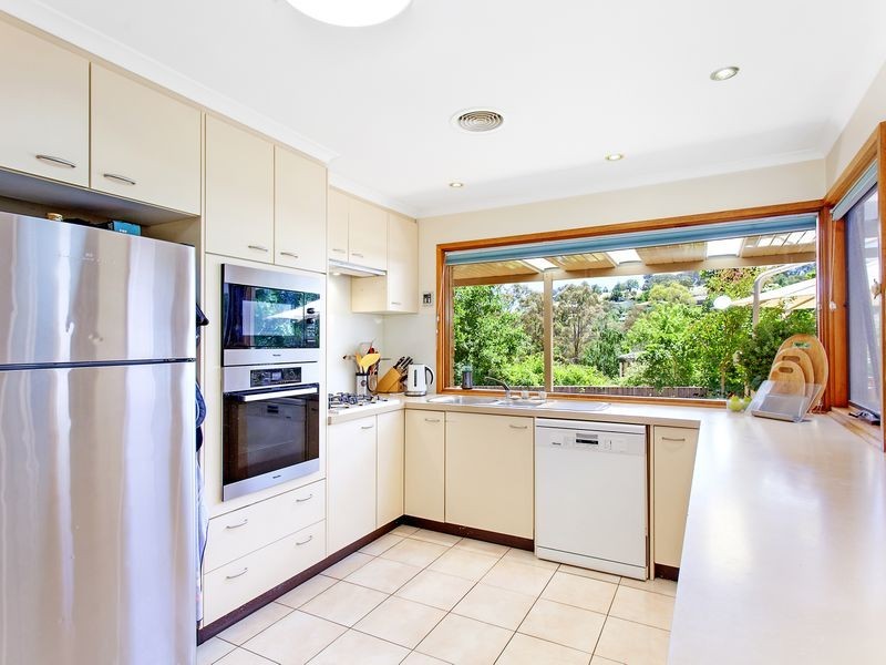 8 Erwin Place, Calwell ACT 2905