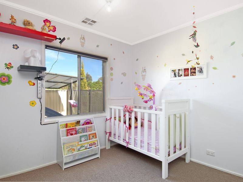 4 Rundle Place, Kambah ACT 2902