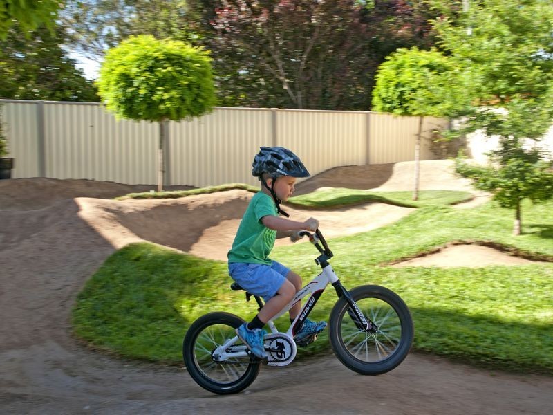 4 Rundle Place, Kambah ACT 2902