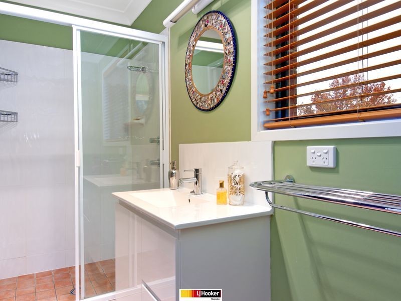 5 Bayley Street, Narrabundah ACT 2604