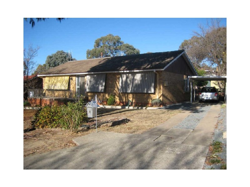 4 Collings Street, Pearce ACT 2607