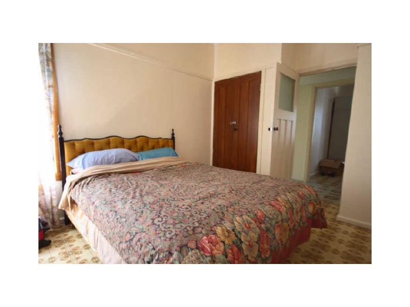 7 Throsby Crescent, Narrabundah ACT 2604