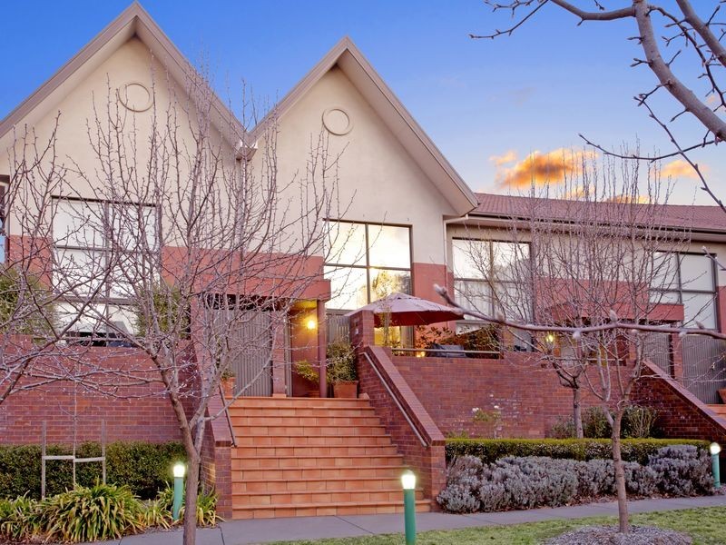 46/2 Glendale Eldridge Crescent, Garran ACT 2605