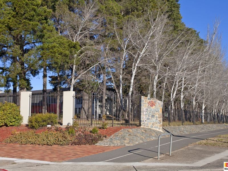 5 Phillip Avenue, Watson ACT 2602