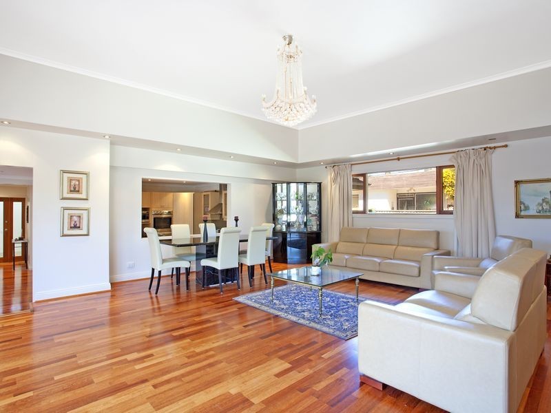 122 Monaro Crescent, Red Hill ACT 2603