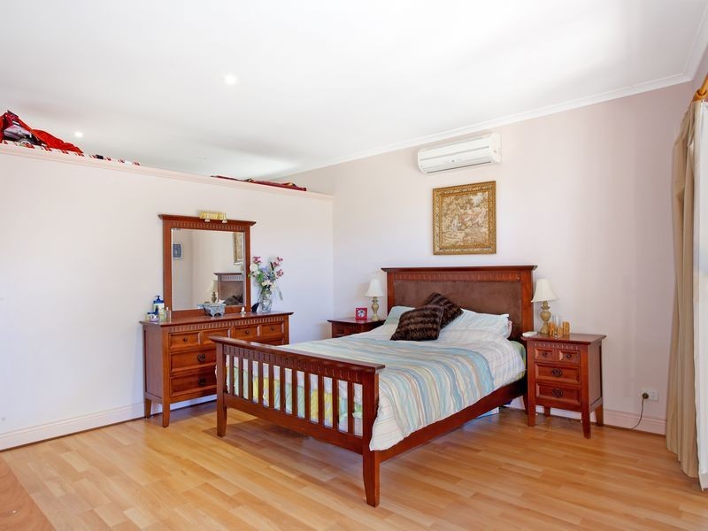122 Monaro Crescent, Red Hill ACT 2603