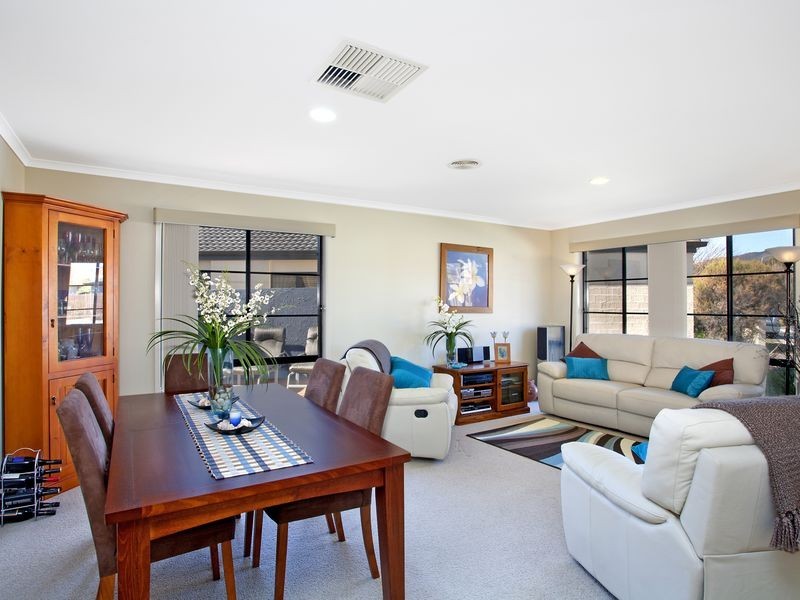 49 Oxenham Circuit, Gordon ACT 2906