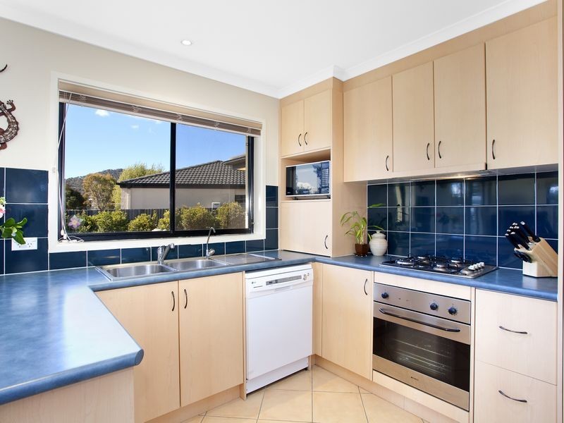 49 Oxenham Circuit, Gordon ACT 2906