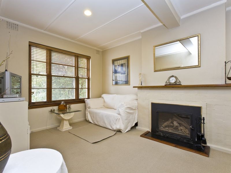 23 Vaughan Gardens, Narrabundah ACT 2604