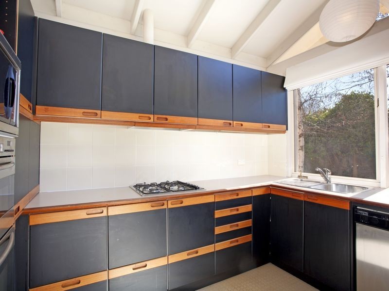 4 Collier Street, Curtin ACT 2605