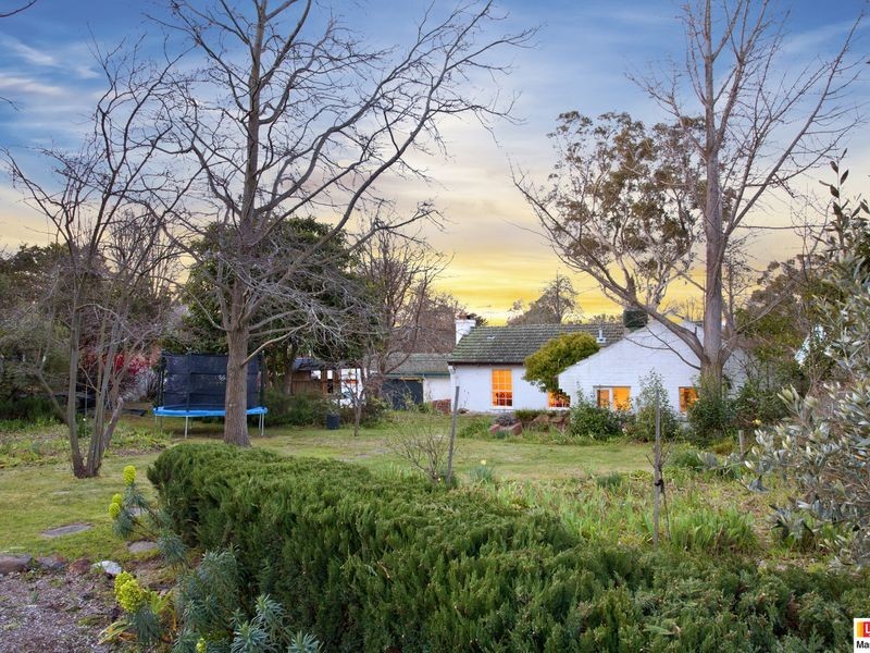 80 Dominion Circuit, Deakin ACT 2600