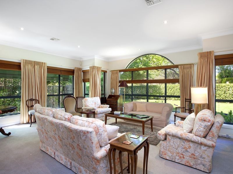 9 Francis Street, Yarralumla ACT 2600