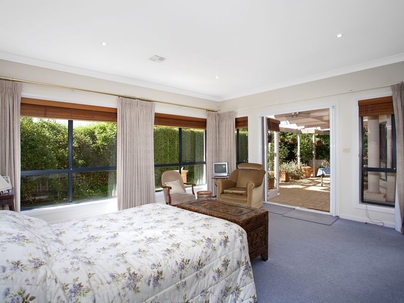 9 Francis Street, Yarralumla ACT 2600