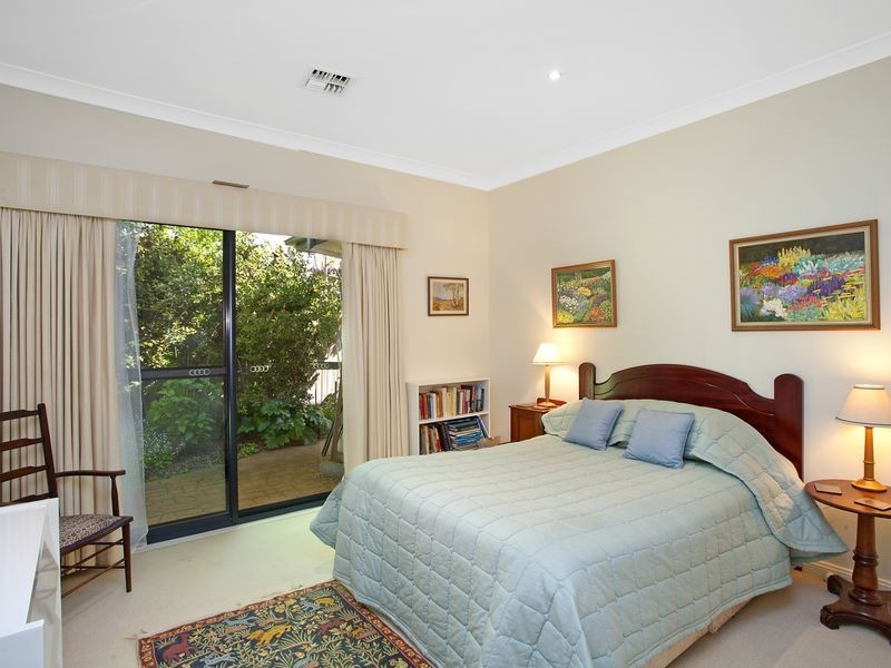 9 Francis Street, Yarralumla ACT 2600