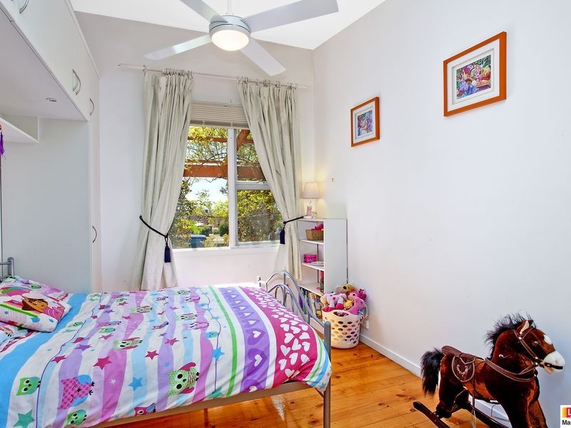 128 Captain Cook Crescent, Narrabundah ACT 2604