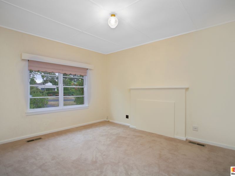 18 Lindsay Street, Narrabundah ACT 2604