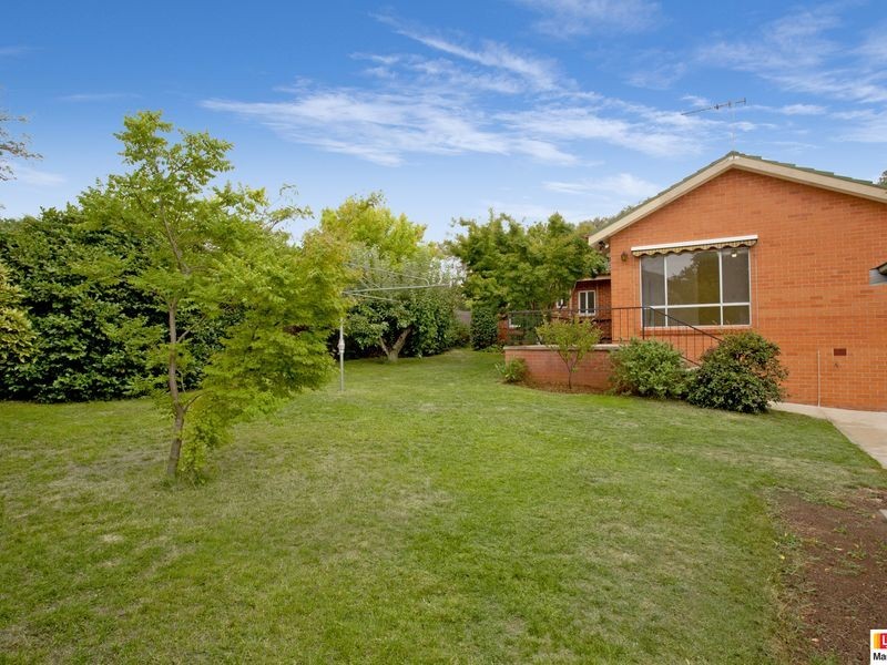 18 Lindsay Street, Narrabundah ACT 2604