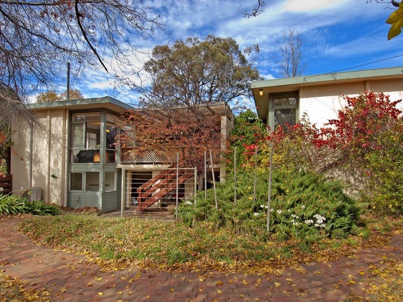 27 Lynch Street, Hughes ACT 2605