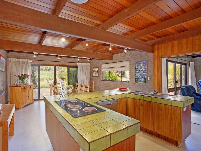 25 Hawkesbury Crescent, Farrer ACT 2607