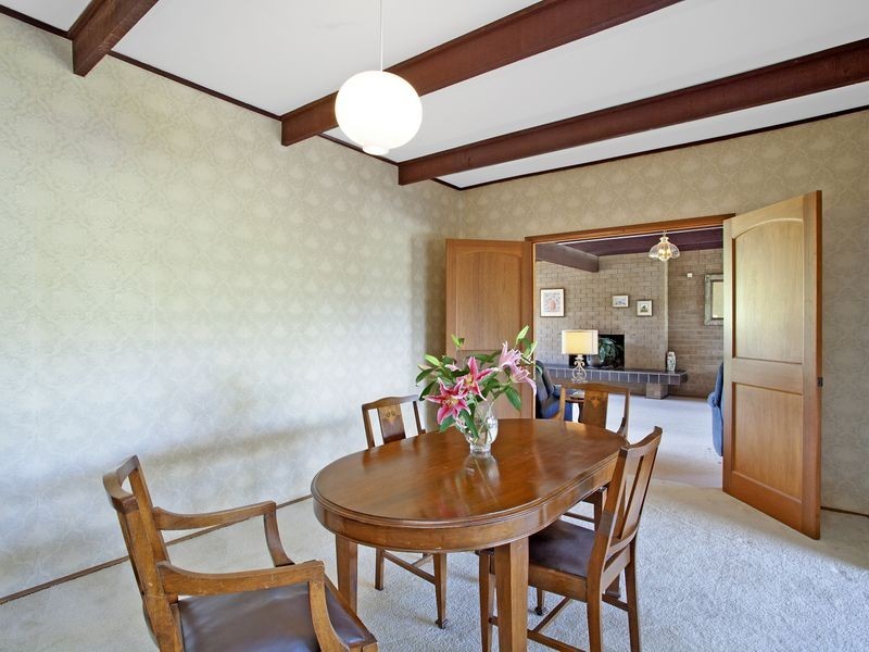 25 Hawkesbury Crescent, Farrer ACT 2607